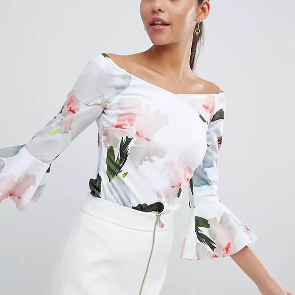 Ted Baker Womens Size 0 White Veleita Chatsworth Bloom Bell Sleeve Top - Picture 2 of 10